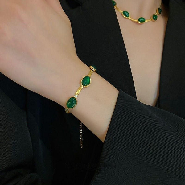Oval Green Crystal Pendant Necklace Set With Bracelet Casual Combo